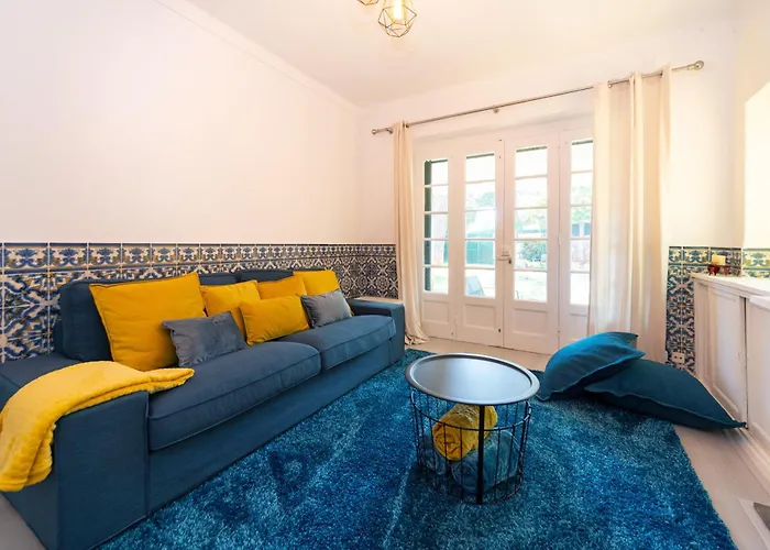 4-bedroom House In Cascais, Near Guincho Feriehus