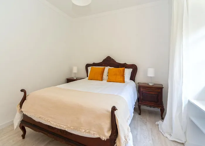 4-bedroom House In Cascais, Near Guincho Feriehus *