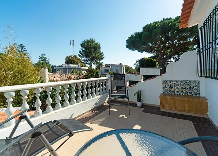 4-bedroom House In Cascais, Near Guincho *